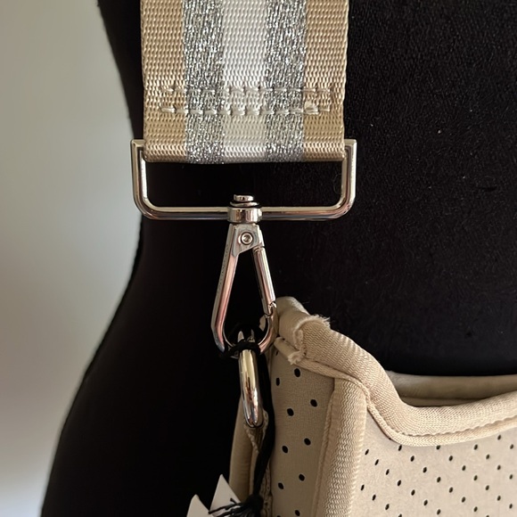 NWT ah-dorned New York perforated neoprene handbag w/strap; color: cashmere. - Picture 5 of 9